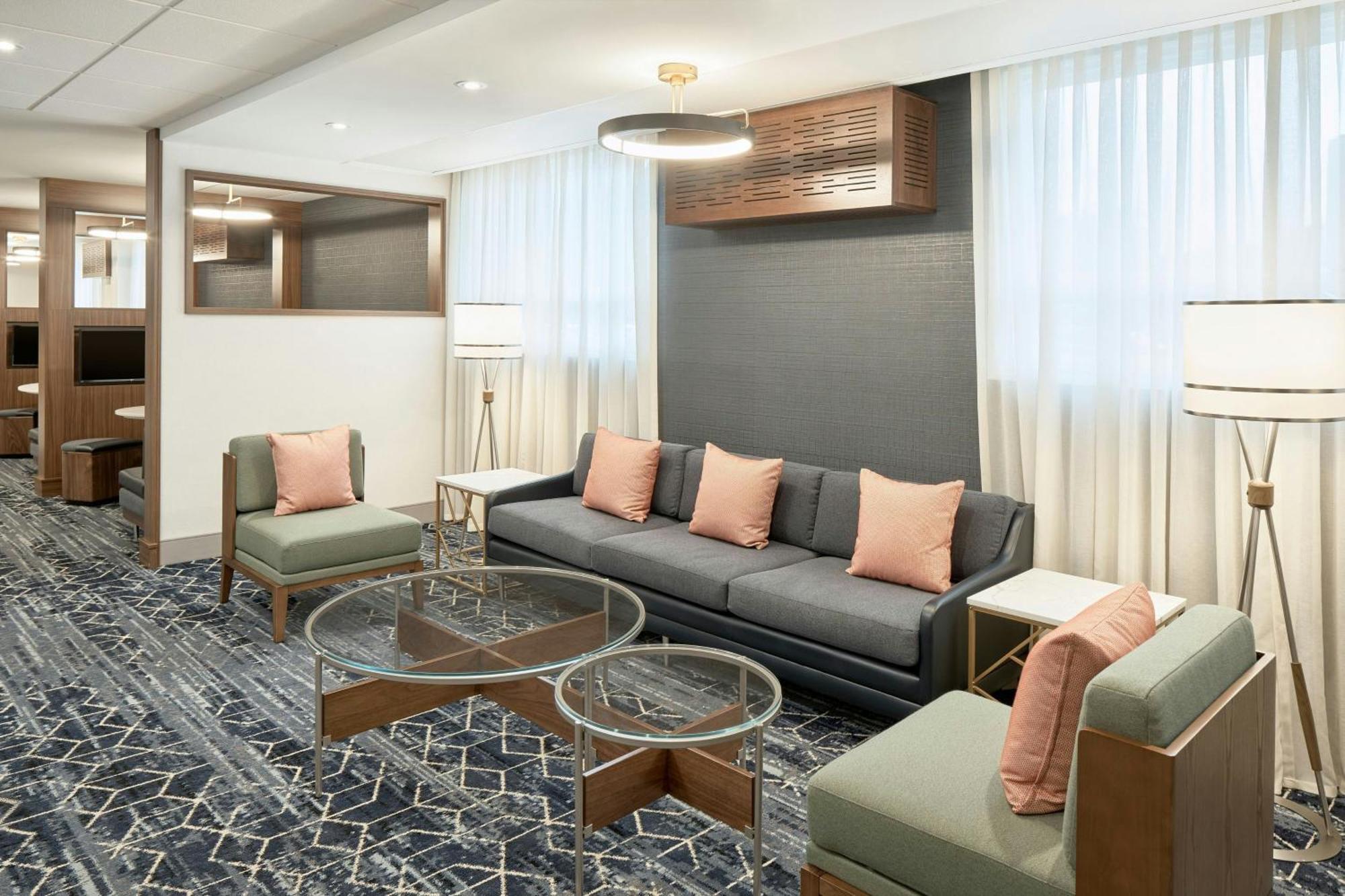 Courtyard By Marriott Regina Downtown Hotel Bagian luar foto